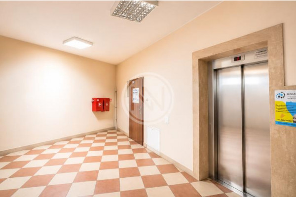 Włocławek, Centrum, al. Chopina, Lokal usługowo-biurowy z windą | 4 pomieszczenia |